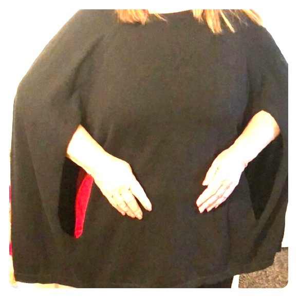 SOLD⚡️Black Cape/Sweater, by IMAN🖤 - Picture 5 of 7